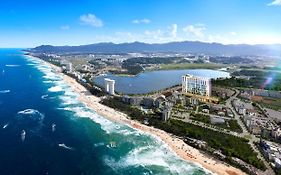镜浦嗨大海旅馆